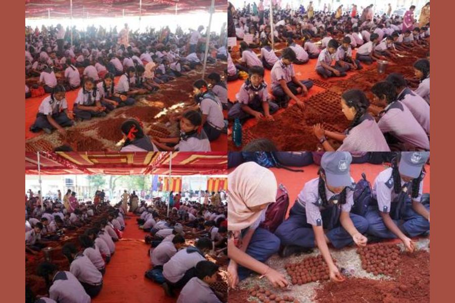 2956 Students under the SIRPI Programme makes Seed Ball to boost Greenery