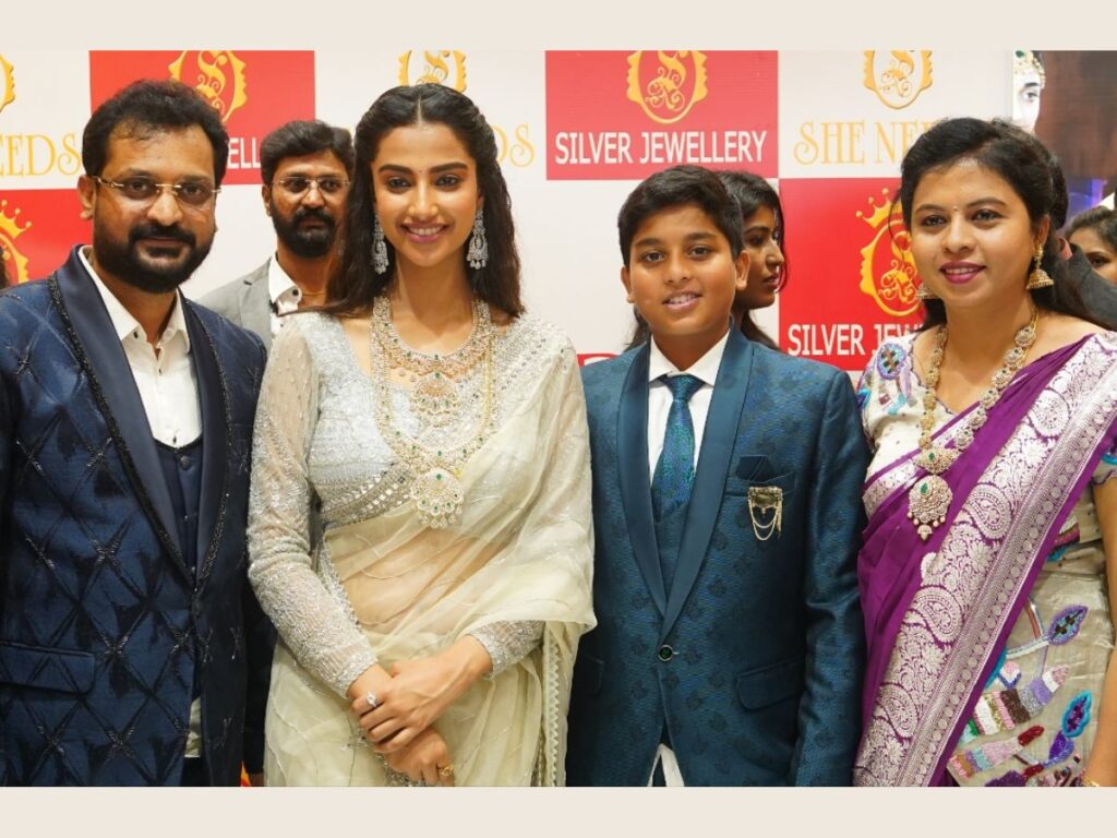 Glittering Success: Grand Debut of She Needs Silver Jewelry Lights Up Madinaguda