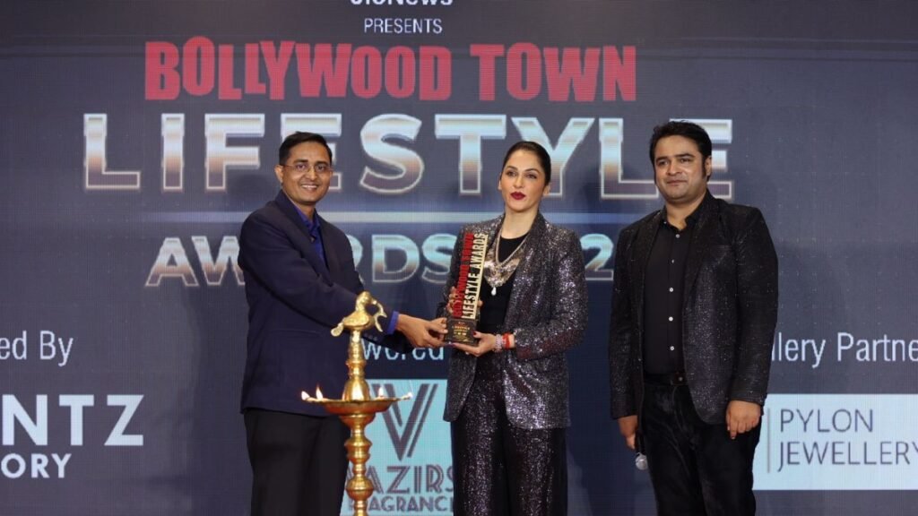 Bollywood Town Lifestyle Awards 2024, a fine confluence of entertainment and corporate world - Bollywood stars took the ‘Bollywood Town Lifestyle Awards 2024', on storm - PNN Digital
