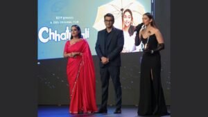 Rakul Preet Singh was felicitated for Best Actress OTT Chhatriwali by Sonam Gupta at Iconic Gold Awards