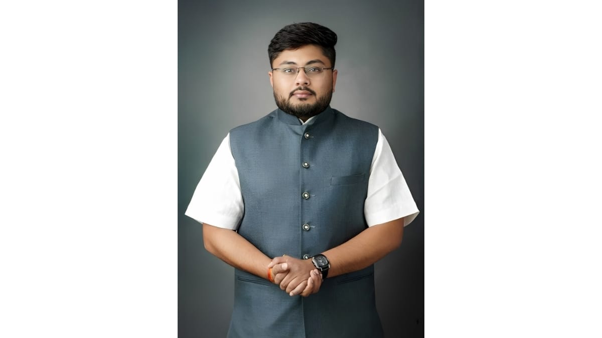 Meet Rudraksh Shrimali – The Best Astrologer in Delhi Transforming Lives Through Vedic Wisdom