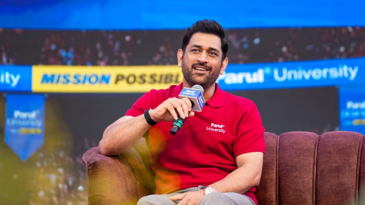 ‘Choose What Matters’: MS Dhoni Engages with Students at Parul University’s Mission Possible 2025 Parul University
