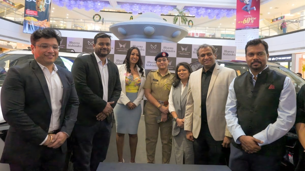 Grand Launch of Mahindra ‘EV 9X’ and ‘XUV 7XO’ at Seawoods Mall; Bollywood Actress Kashmera Shah Graces the Event Grand Launch of Mahindra 'EV 9X' and 'XUV 7XO' at Seawoods Mall; Bollywood Actress Kashmera Shah Graces the Event -PNN